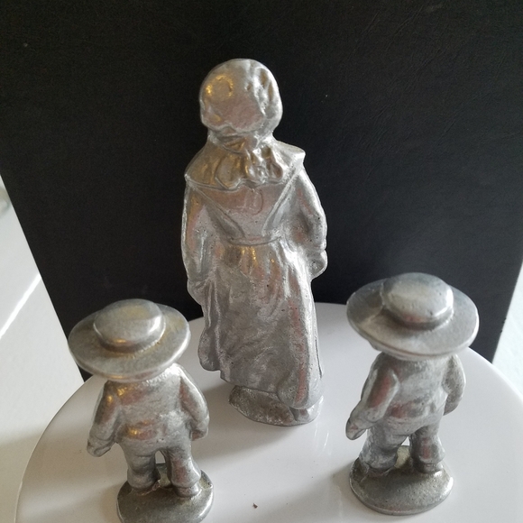 Vintage Cast  Aluminum Figurines Amish  Farm Maiden Boy - Picture 2 of 10